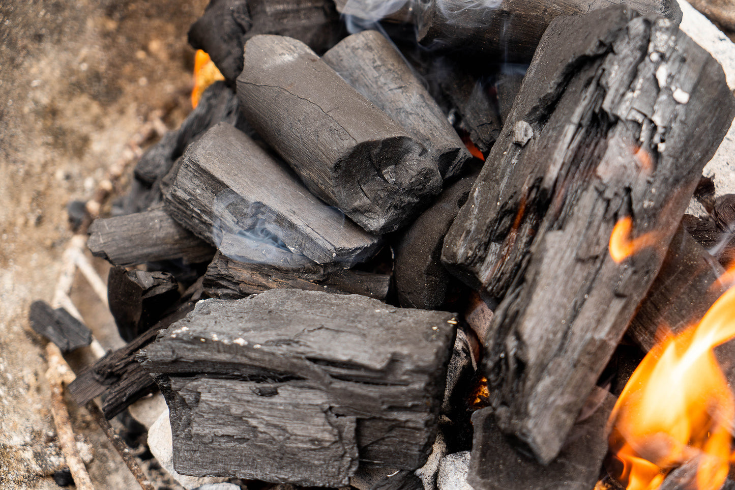 Oak Large Lump Charcoal
